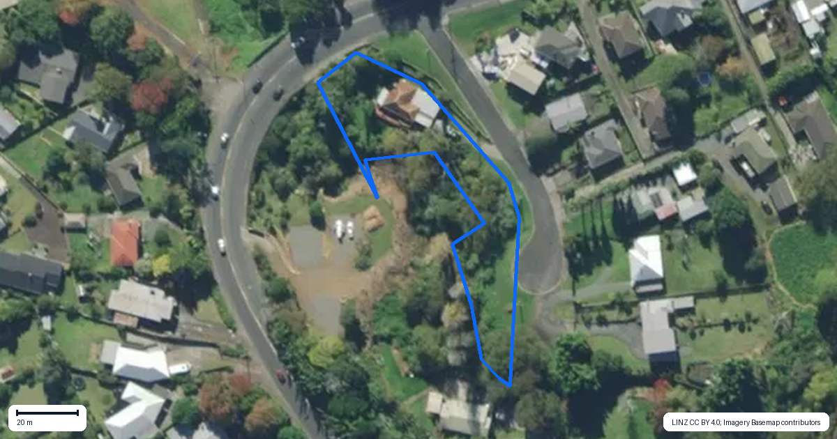 Property context map for 18 Waiatawa Road, Tikipunga, Whangarei