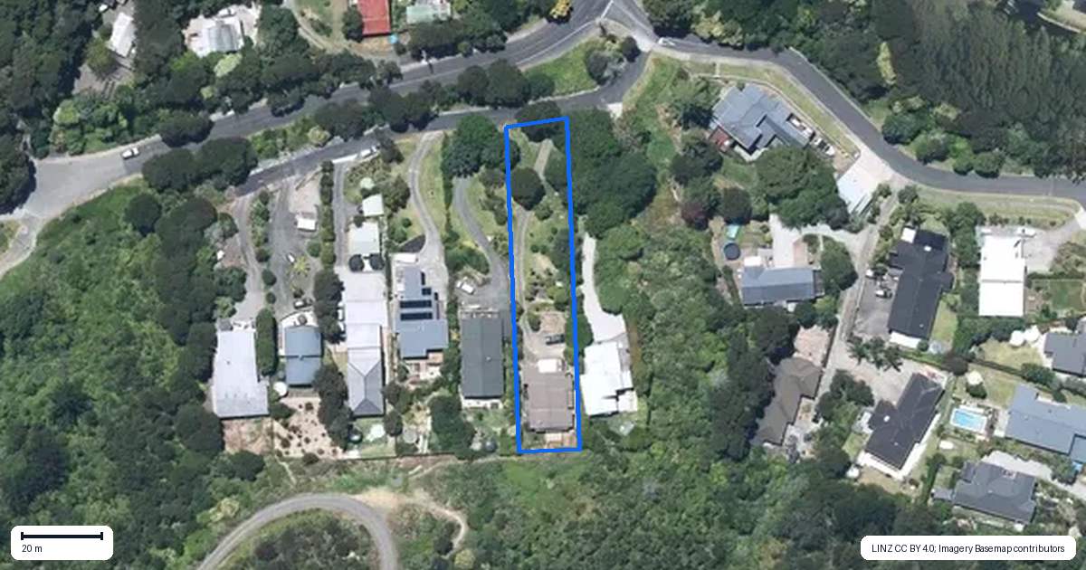 Property context map for 40 Rewa Road, Maraetai, Auckland