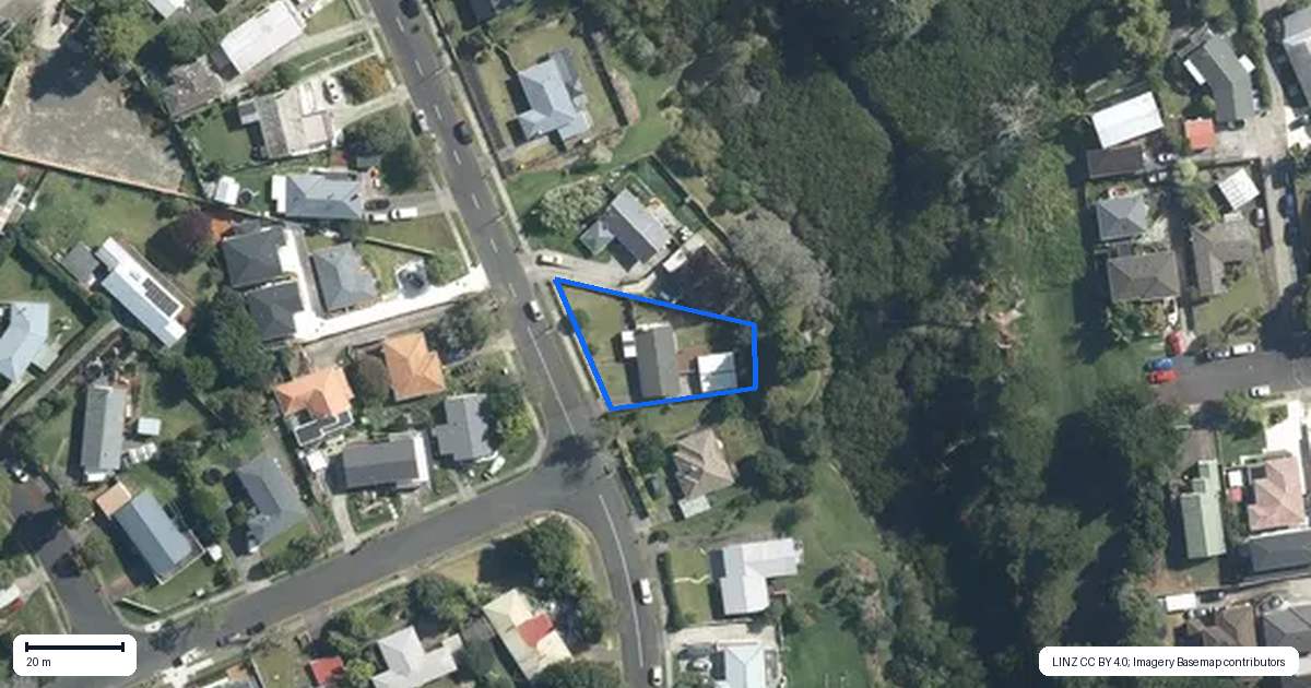 Property context map for 42 Ennis Avenue, Pakuranga Heights, Auckland