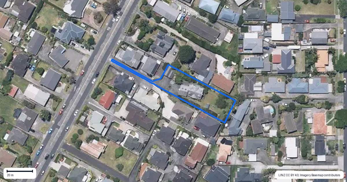 Property context map for 74A Ridge Road, Howick, Auckland