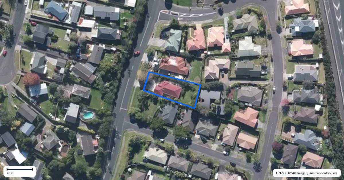 Property context map for 31 Makora Road, Massey, Auckland