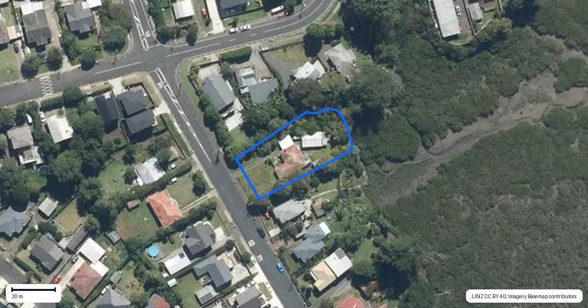 Property context map for 56 Tamaki Avenue, Otahuhu, Auckland
