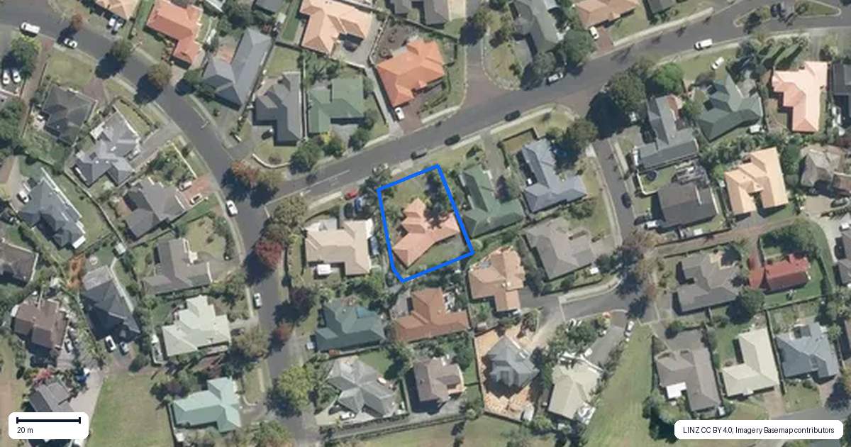 Property context map for 5 Pukatea Avenue, Albany, Auckland