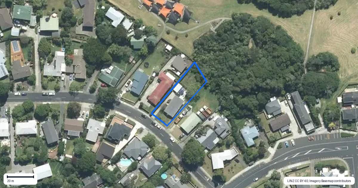 Property context map for 62 McDowell Crescent, Hillcrest, Auckland