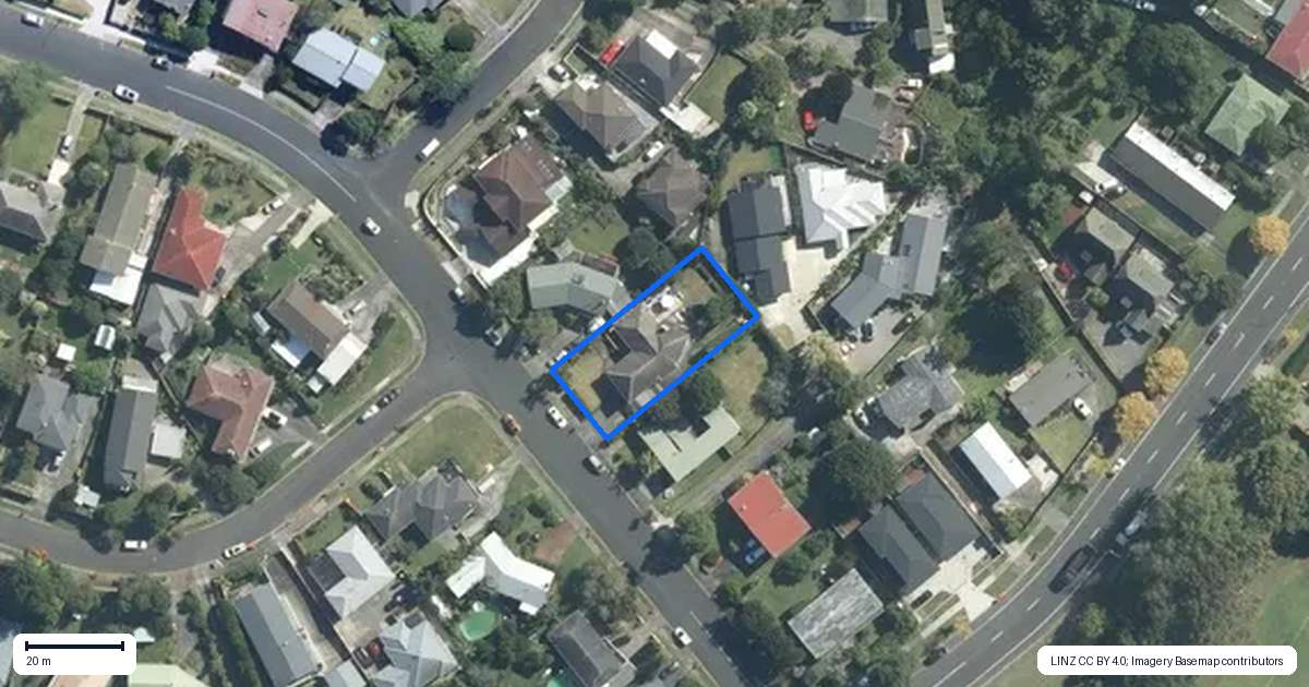 Property context map for 45 Riverhills Avenue, Pakuranga Heights, Auckland