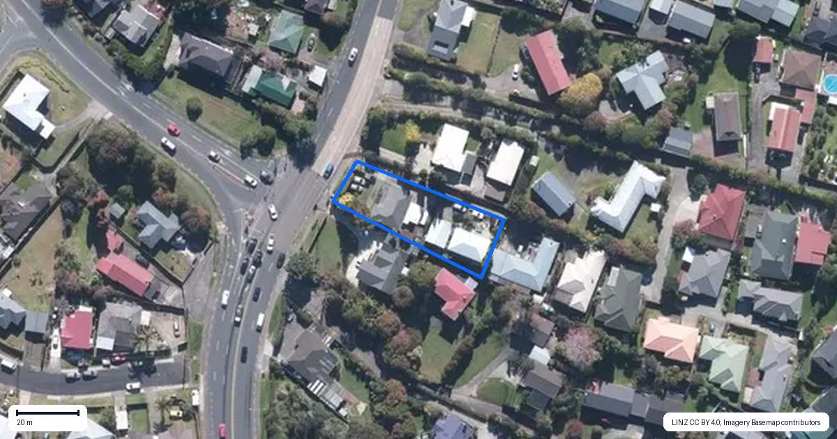 Property context map for 1/141 Edmonton Road, Te Atatu South, Auckland