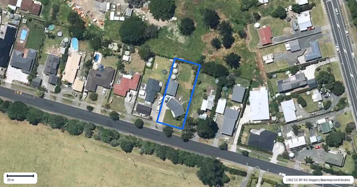 Property context map for 44 Beachlands Road, Beachlands, Auckland