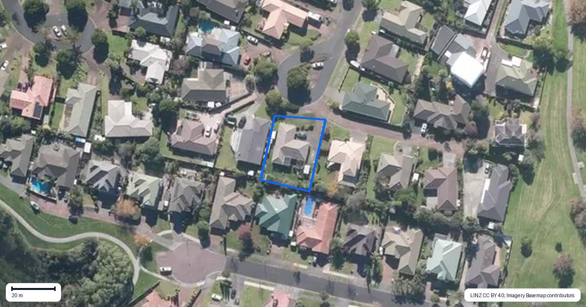 Property context map for 21 Jan Higgins Place, Golflands, Auckland