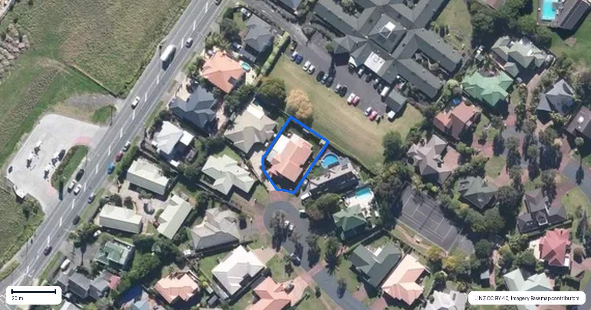 Property context map for 26 Connemara Court, West Harbour, Auckland
