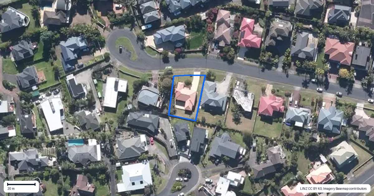 Property context map for 14 Belleaire Court, West Harbour, Auckland
