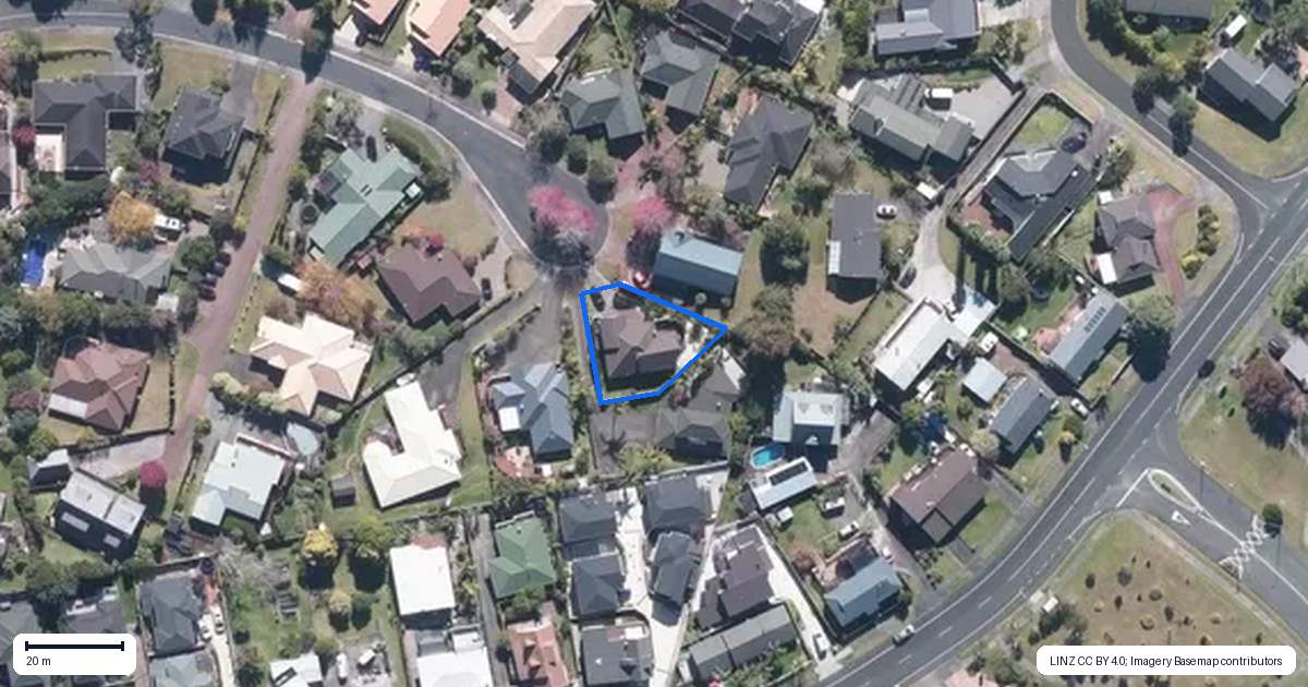 Property context map for 23 Kerlin Crescent, West Harbour, Auckland