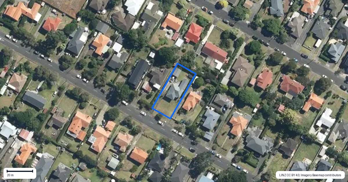 Property context map for 16 Massey Avenue, Greenlane, Auckland