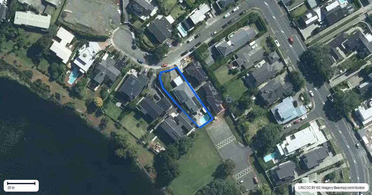 Property context map for 11 Eric Price Avenue, Takapuna, Auckland