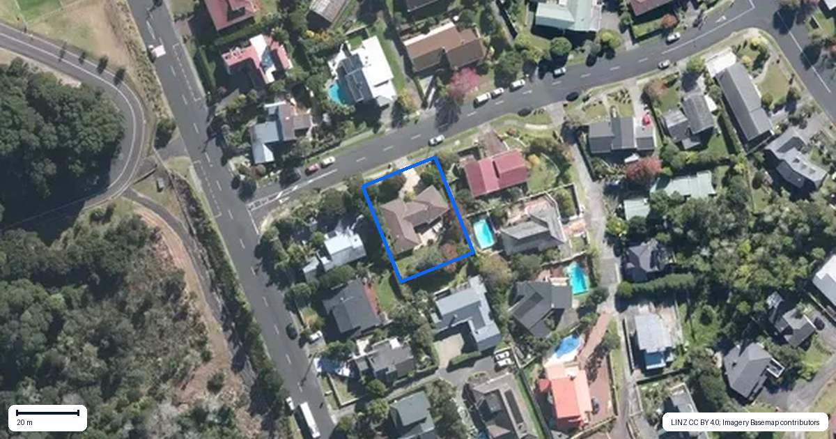 Property context map for 26 Harper Street, Chatswood, Auckland