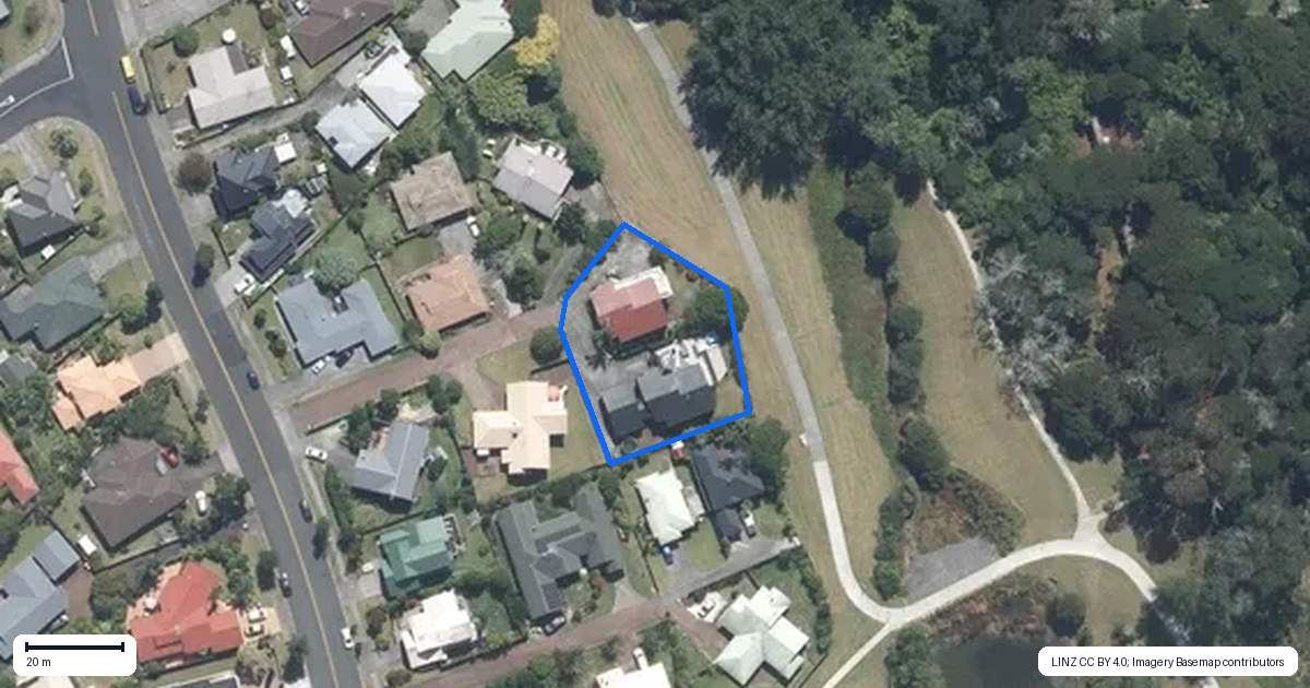 Property context map for 1/57 Unsworth Drive, Unsworth Heights, Auckland
