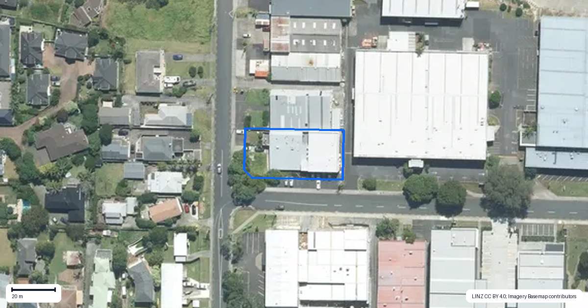 Property context map for 43 Woodside Avenue, Northcote, Auckland