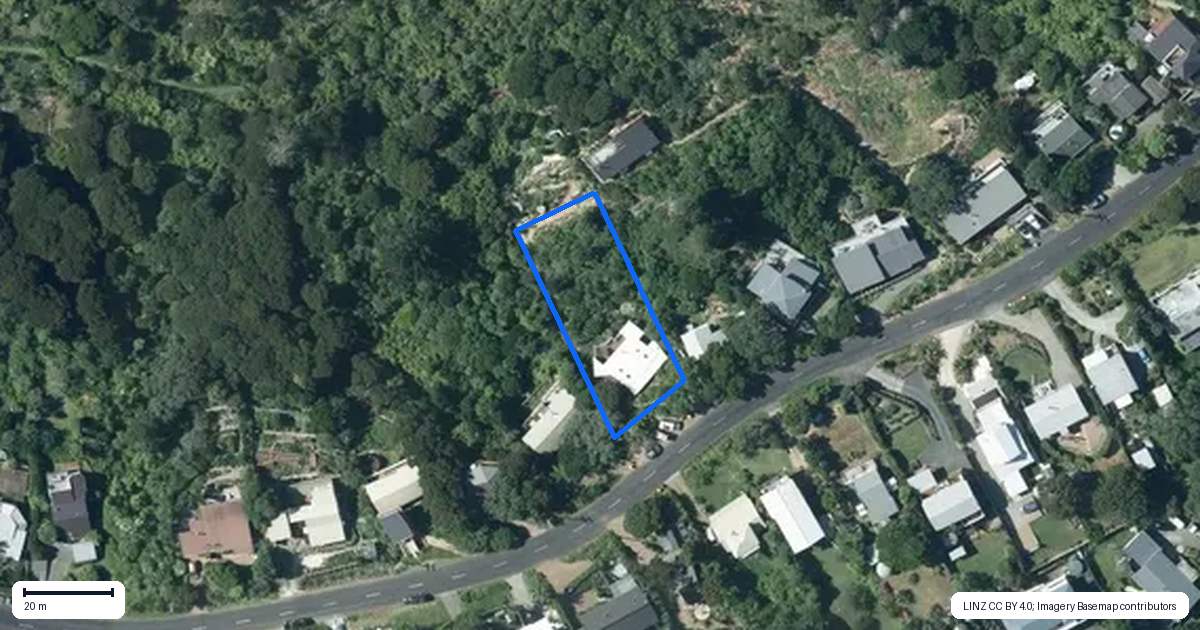 Property context map for 22 Hauraki Road, Oneroa, Waiheke Island
