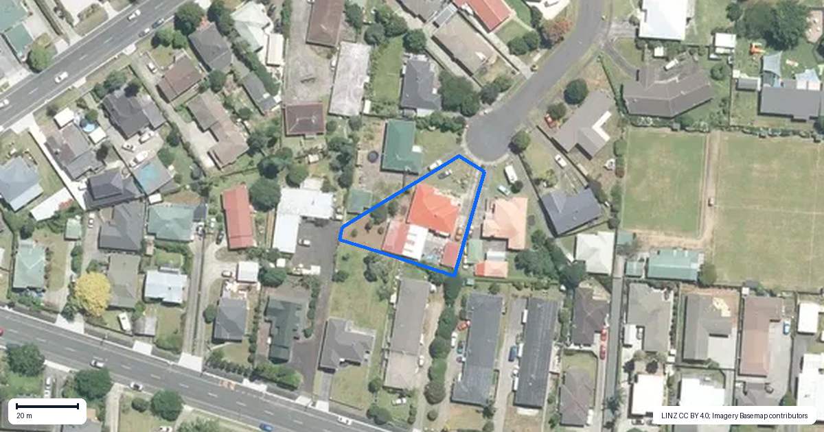 Property context map for 13 Fausett Avenue, Pukekohe