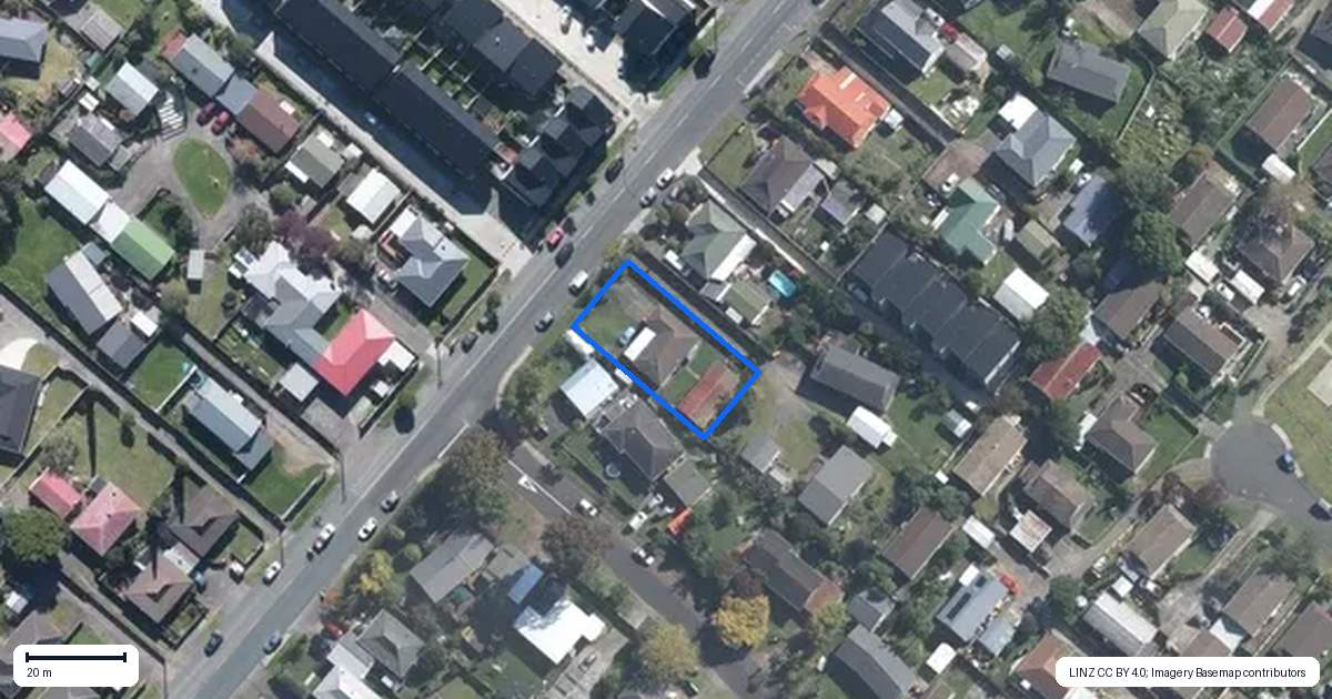 Property context map for 122 Bruce McLaren Road, Henderson, Auckland