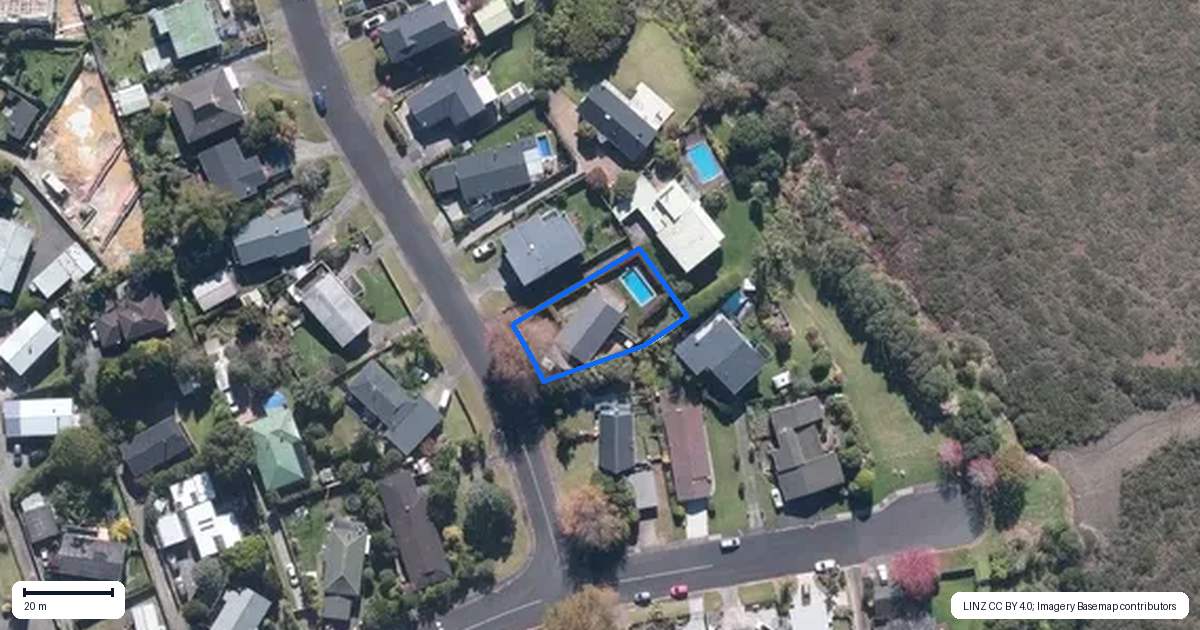 Property context map for 3 Realm Place, Massey, Auckland