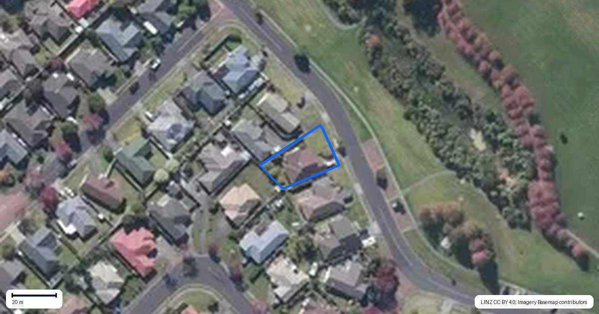 Property context map for 40 Hillwell Drive, Henderson, Auckland
