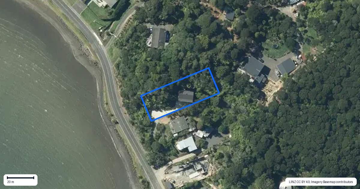 Property context map for 1208 Huia Road, Huia, Auckland