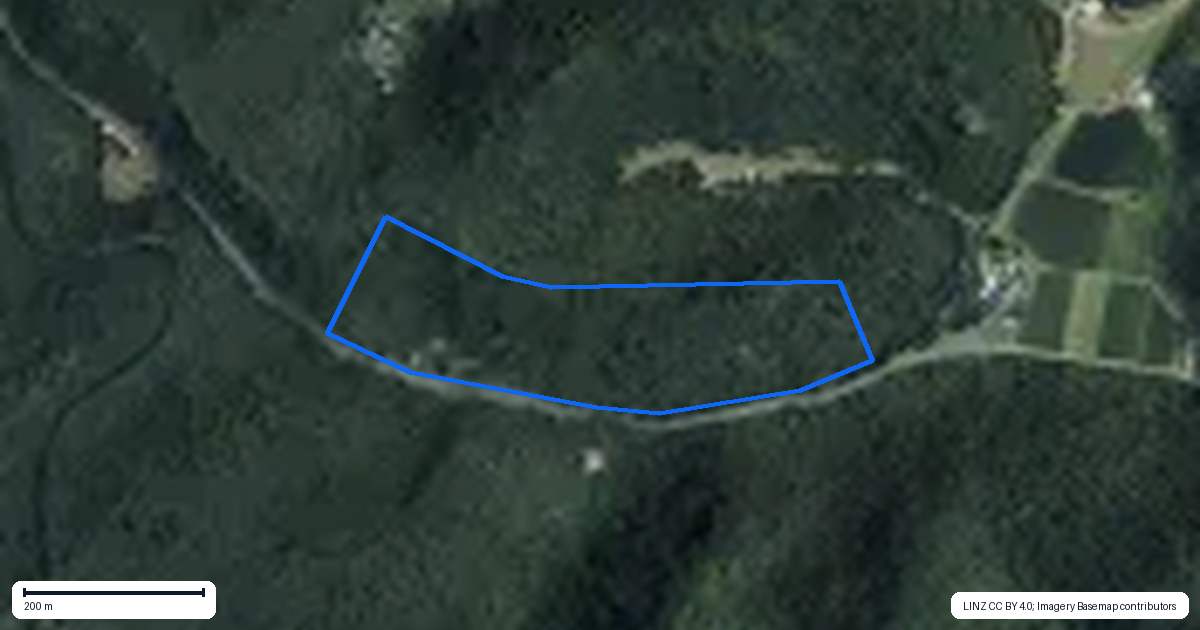 Property context map for 50 Carsons Road, Waiheke Island