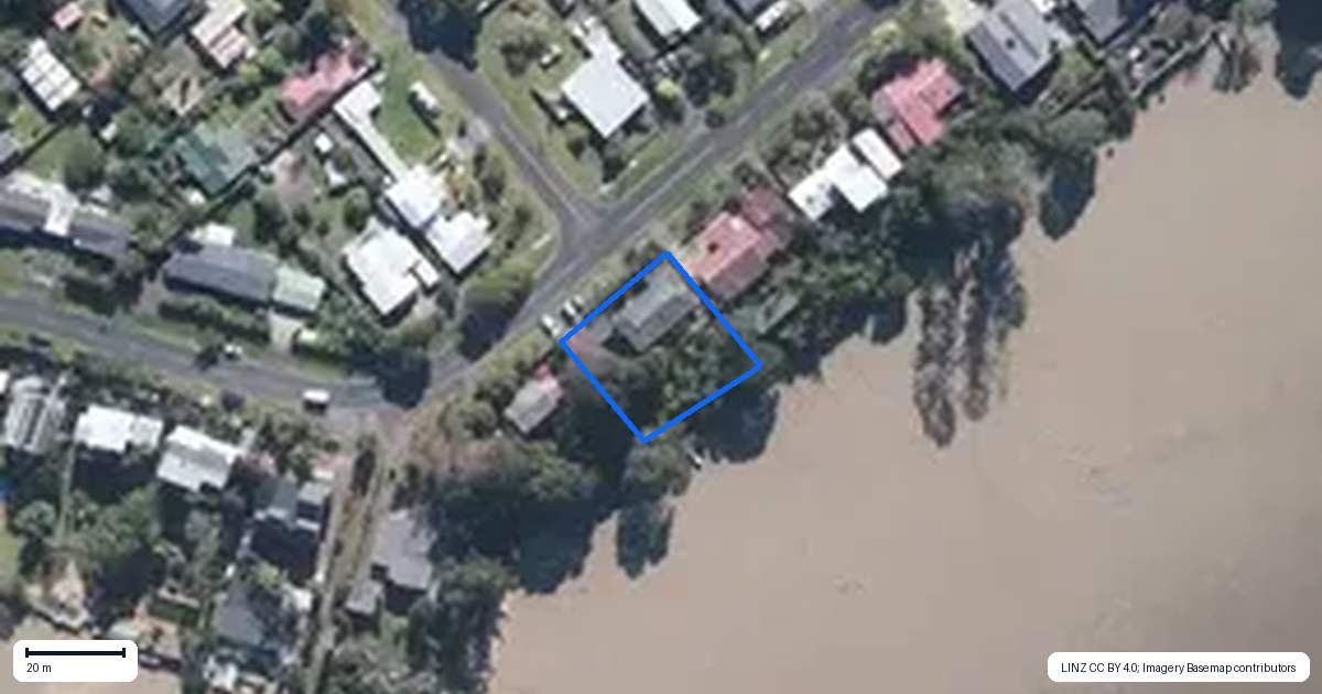 Property context map for 27 Ferry Parade, Herald Island, Auckland
