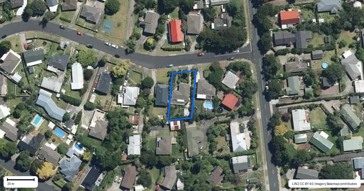 Property context map for 6 Onedin Place, Titirangi, Auckland