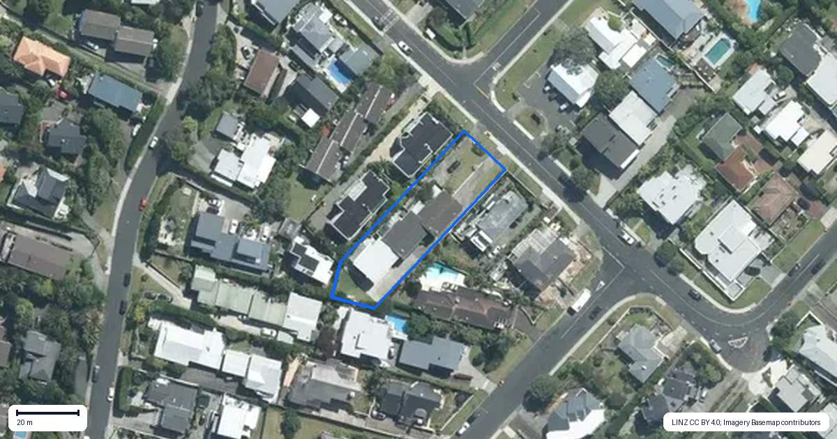 Property context map for 1/64 Seaview Road, Castor Bay, Auckland