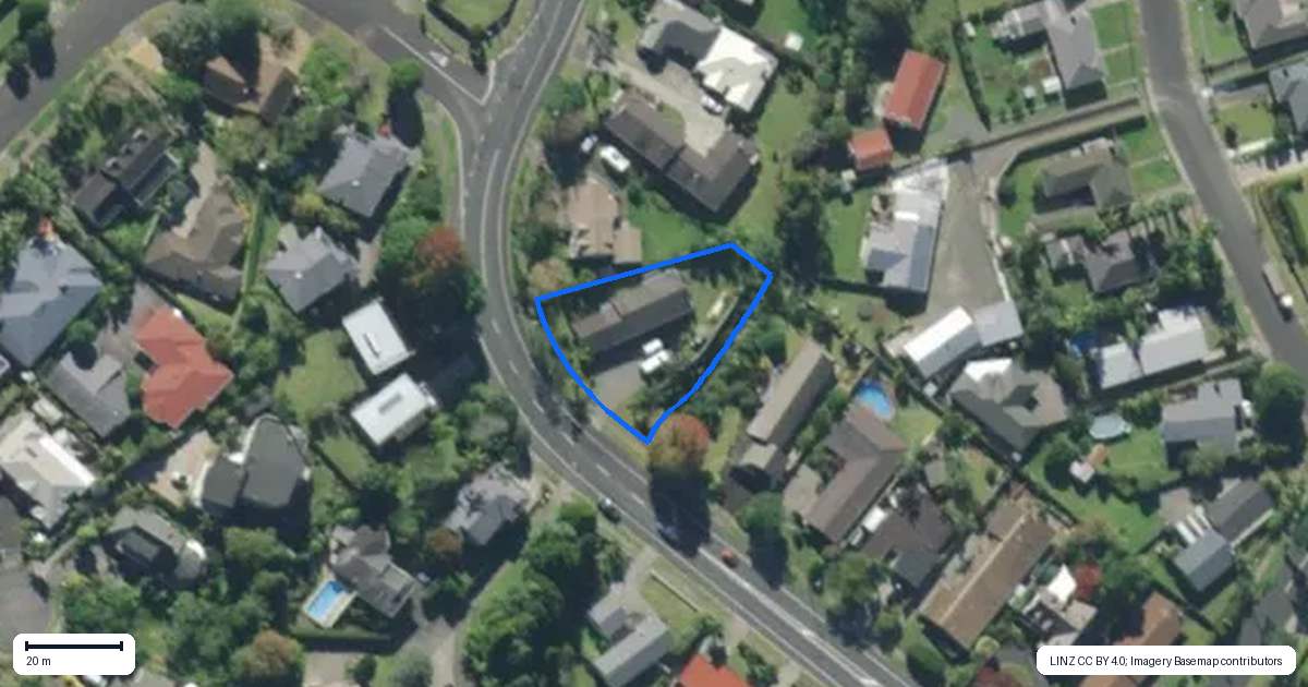Property context map for 102 Fairway Drive, Te Kamo, Whangarei