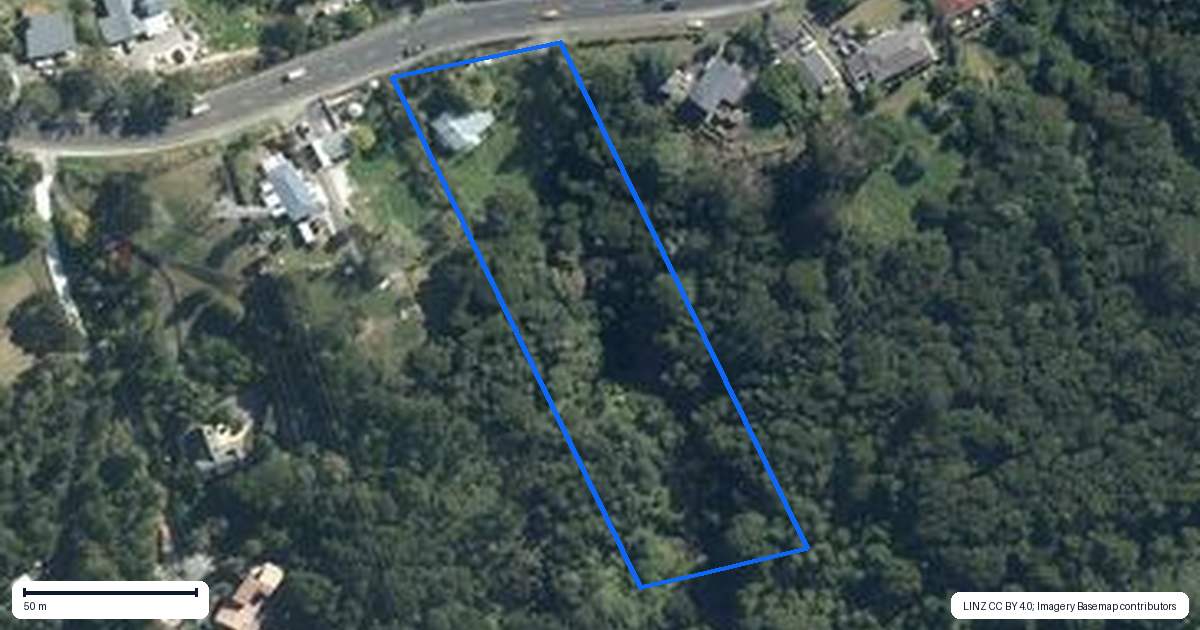 Property context map for 107 The Avenue, Lucas Heights, Auckland
