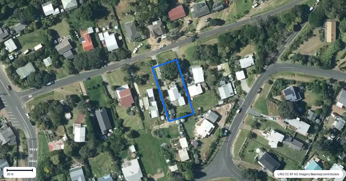 Property context map for 10 Ocean Road, Surfdale, Waiheke Island