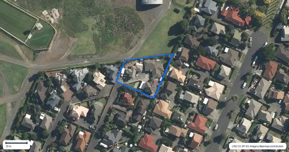 Property context map for 13 Formosa Court, Ellerslie, Auckland
