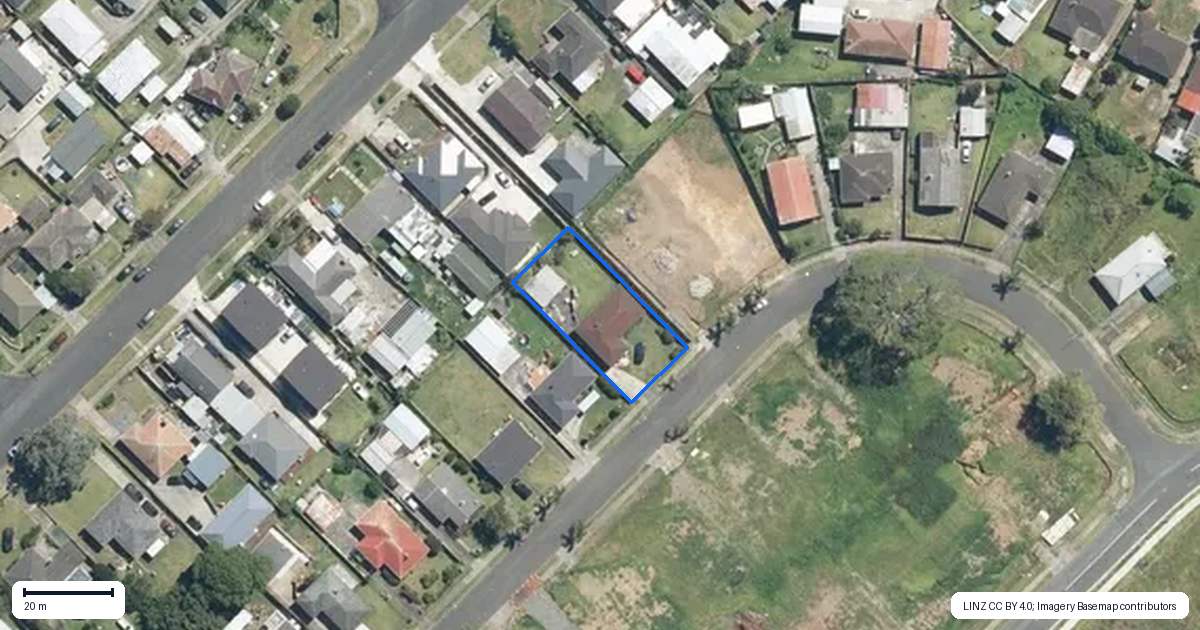 Property context map for 26 Courtenay Crescent, Mangere East, Auckland