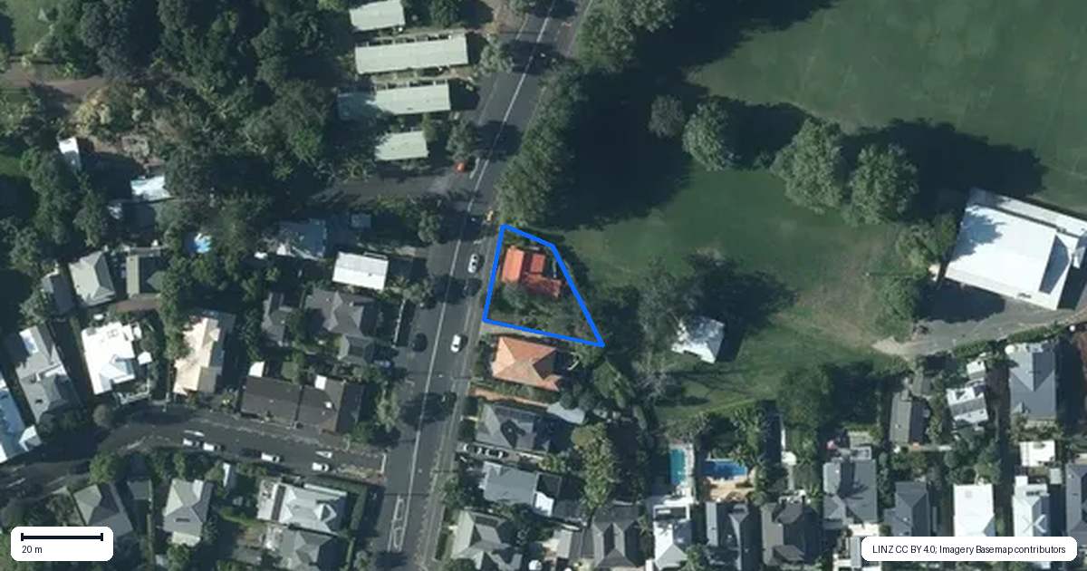 Property context map for 26 Vauxhall Road, Devonport, Auckland