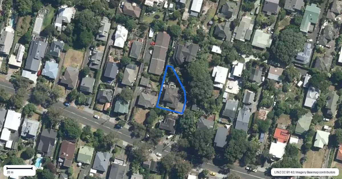 Property context map for 33 Peary Road, Mount Eden, Auckland