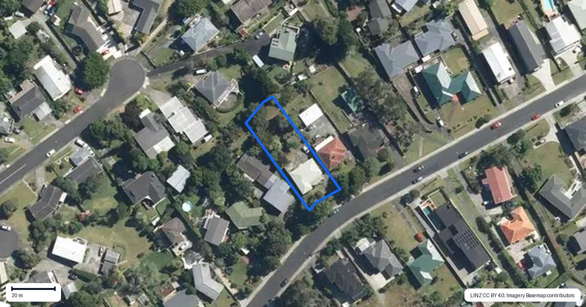 Property context map for 99 Cliff View Drive, Green Bay, Auckland