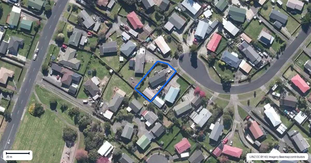 Property context map for 54 Hinerau Street, Henderson, Auckland