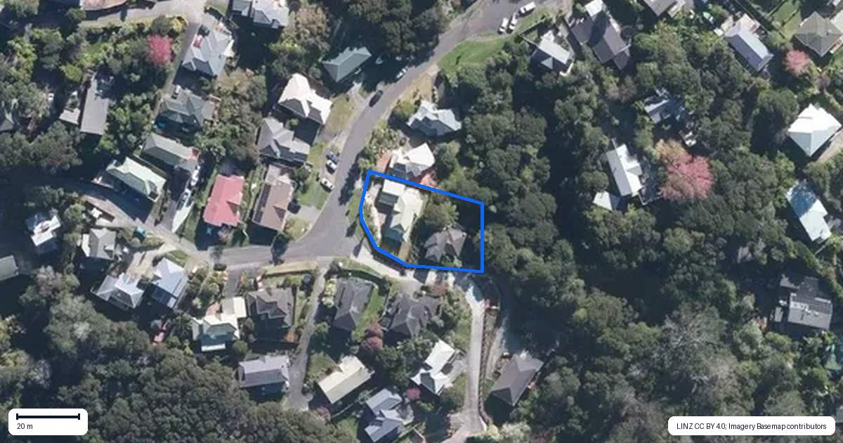 Property context map for 1/42 Noeleen Street, Glenfield, Auckland
