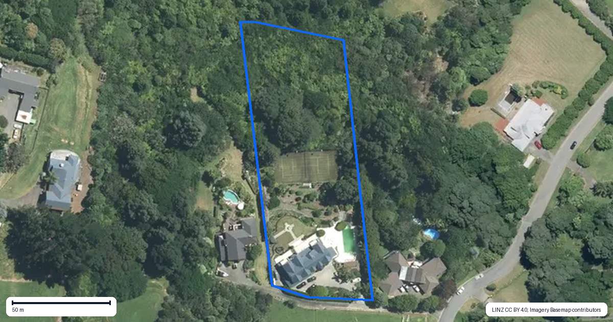 Property context map for 6 Tiffany Close, Totara Park, Auckland