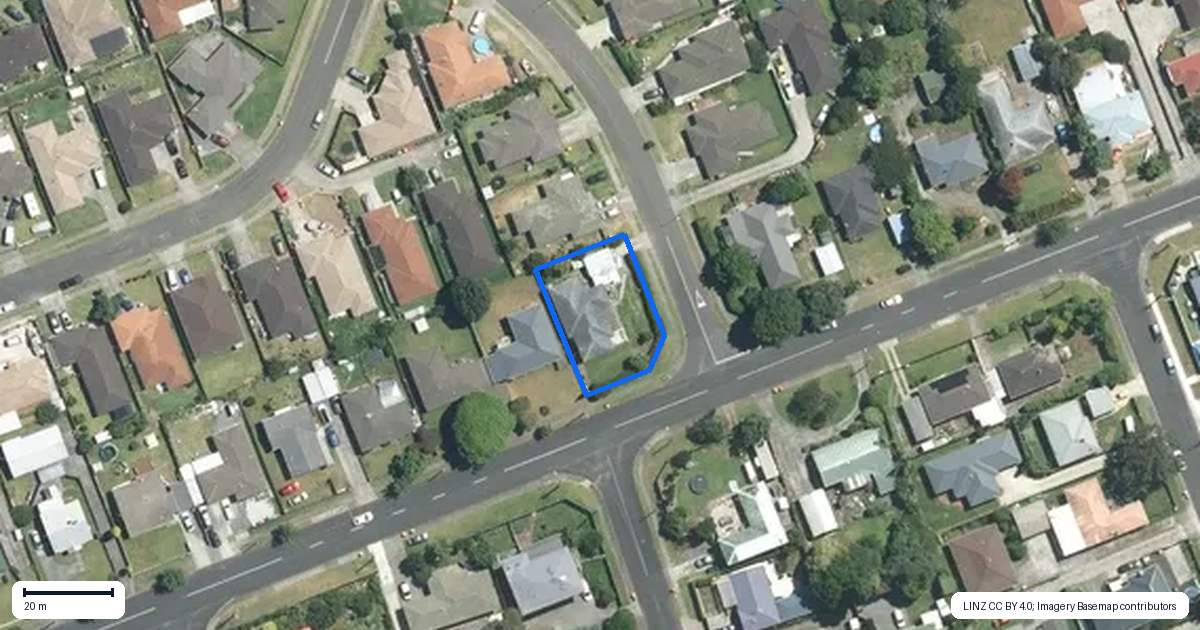 Property context map for 76 Old Wairoa Road, Papakura