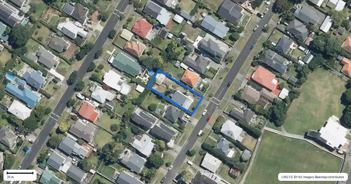 Property context map for 17 Huntingtree Avenue, Sandringham, Auckland