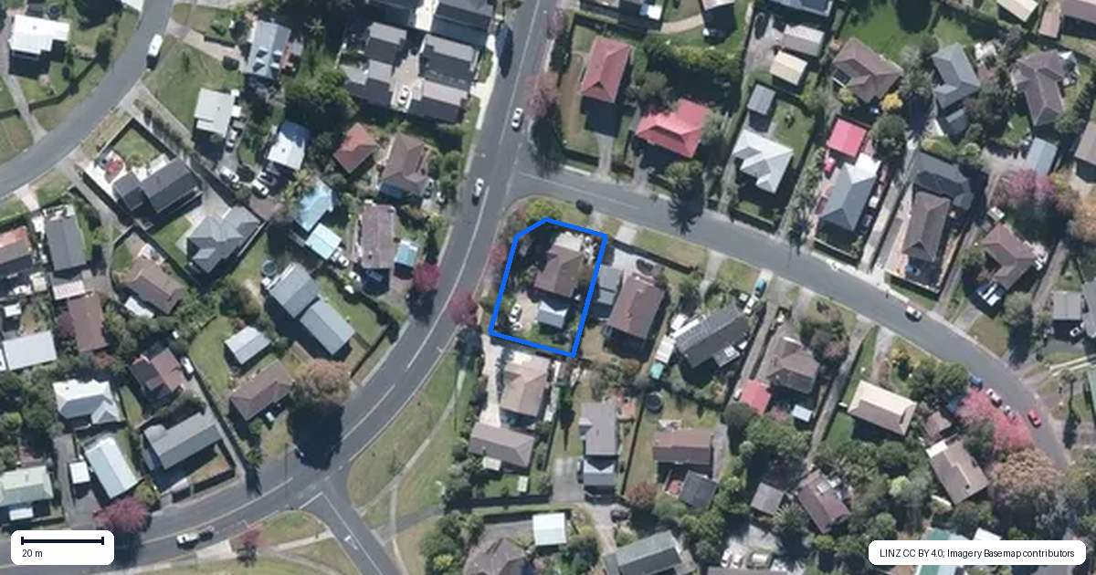 Property context map for 1 Pahi Place, West Harbour, Auckland