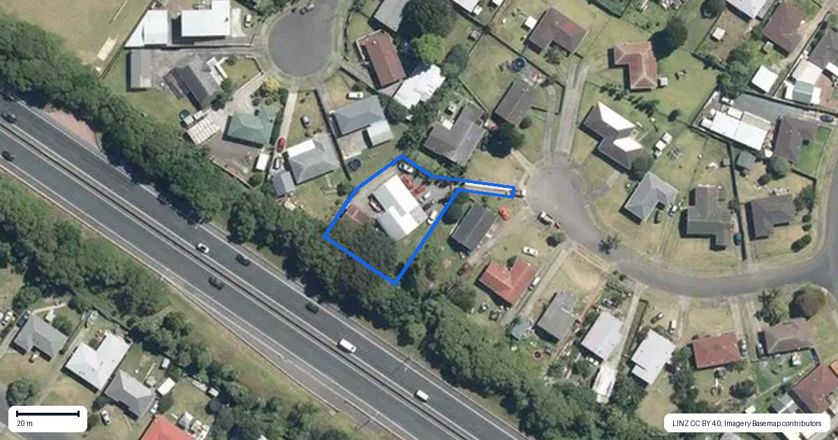 Property context map for 16 Carver Place, Mangere East, Auckland