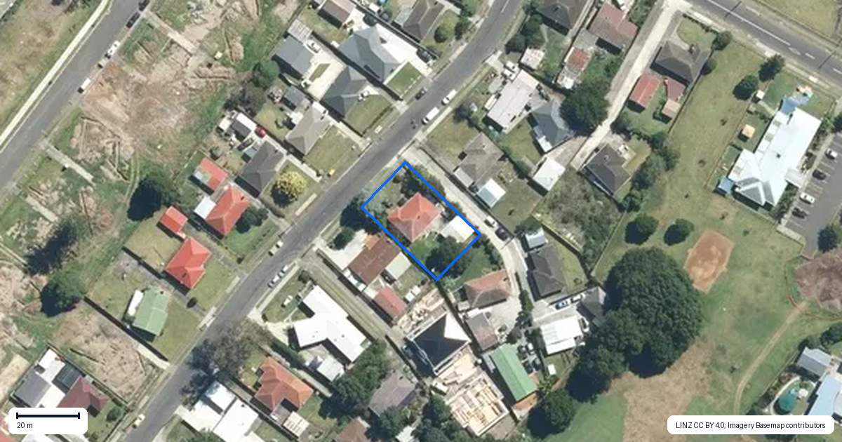 Property context map for 12 Haddon Street, Mangere East, Auckland