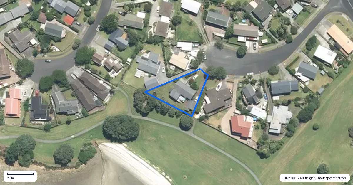Property context map for 18 Kaanapali Place, Wattle Downs, Auckland