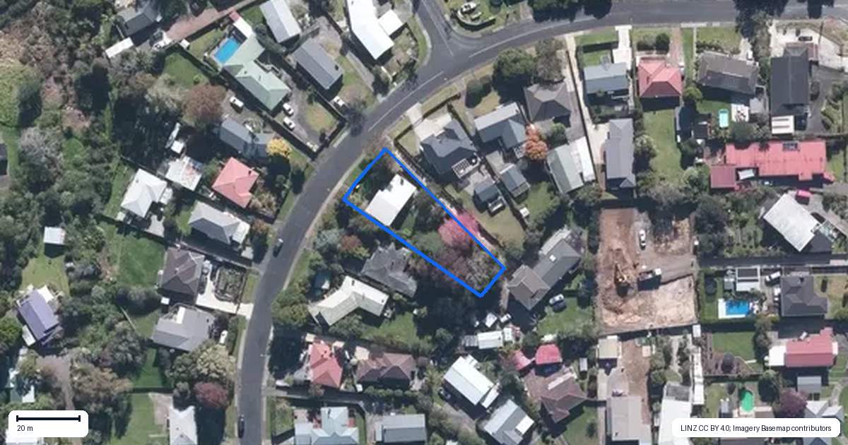 Property context map for 23 Gill Avenue, Te Atatu Peninsula, Auckland