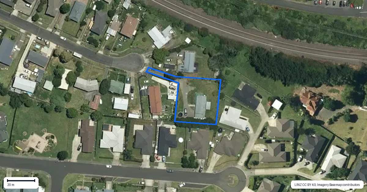 Property context map for 14 Cherry Grove, Tuakau