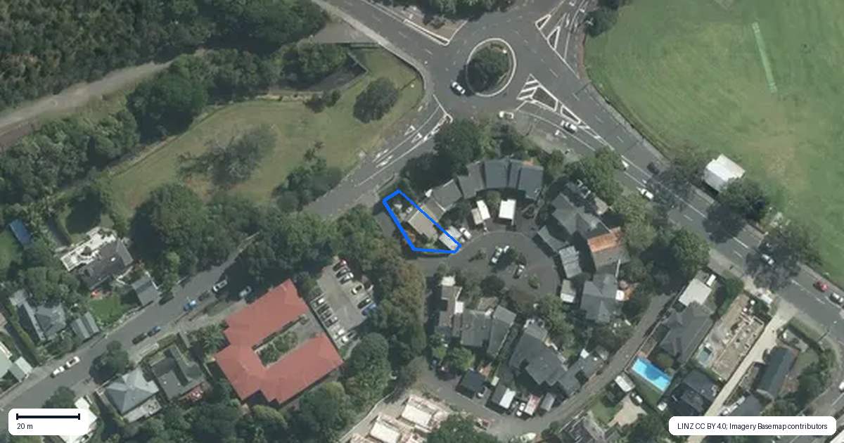Property context map for 1/153 Bassett Road, Remuera, Auckland